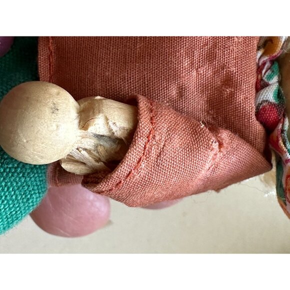 Ryan's Room Wooden Dollhouse Miniature Grandpa Grandma Daughter Figurines - Picture 9 of 9